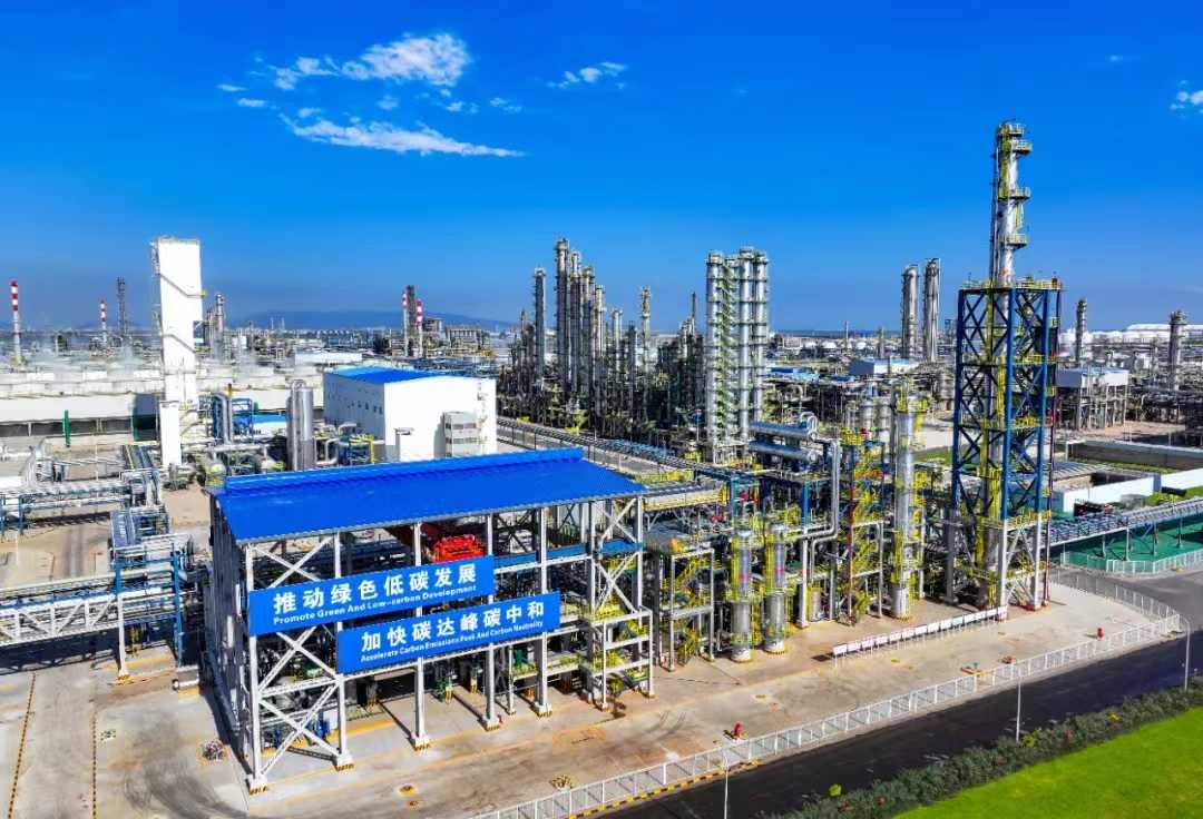  Racing the New Track of Energy Storage | Shenghong Sierbang Petrochemical's EC/DMC Unit Achieves Successful Start-up on First Attempt